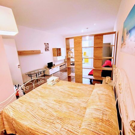 Casa Via Leuca Apartment เลชเช ภายนอก รูปภาพ
